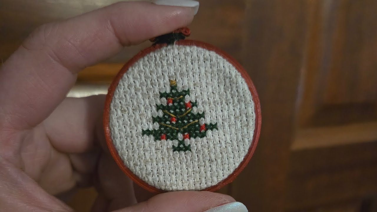 👉 Flosstube #3 | Cross Stitch Update, Chatting & Not Looking at the Camera Once