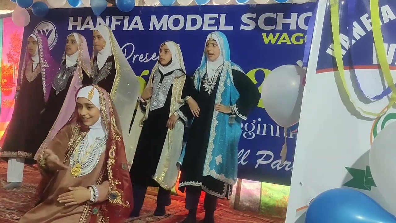 Kashmiri rouff By students of Hanfia Wagoora | #dance #kashmiri #rouff #kashmirisongs #viral