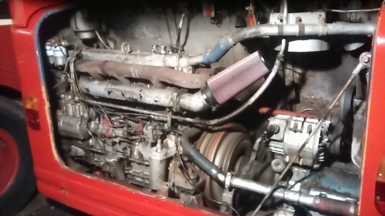 Daimler Fleetline MLK550L Leyland Engine Running.