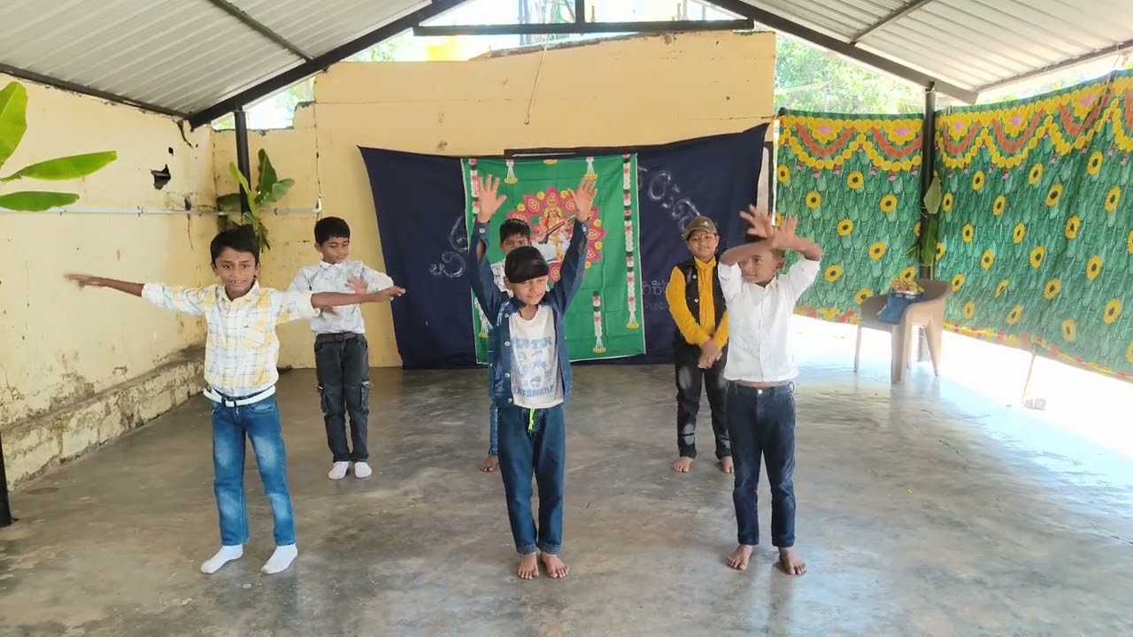 Kanadante mayavadanu dance performance by nali kali students GKHPS MAVINAKERE COLONY BHADRAVATHI 