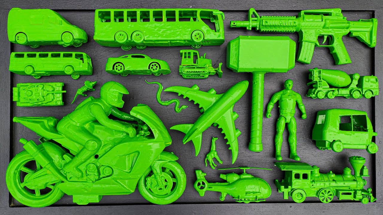 Membersihkan Mainan Mobil Balap, Truk Molen, Kereta Api, Tank Baja, Bus Telolet, Pesawat, Excavator.