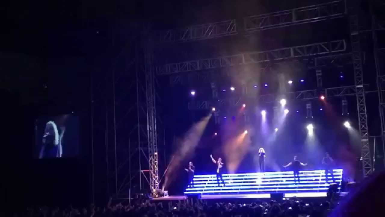 Pentatonix - Rather Be (Live In Malaysia)
