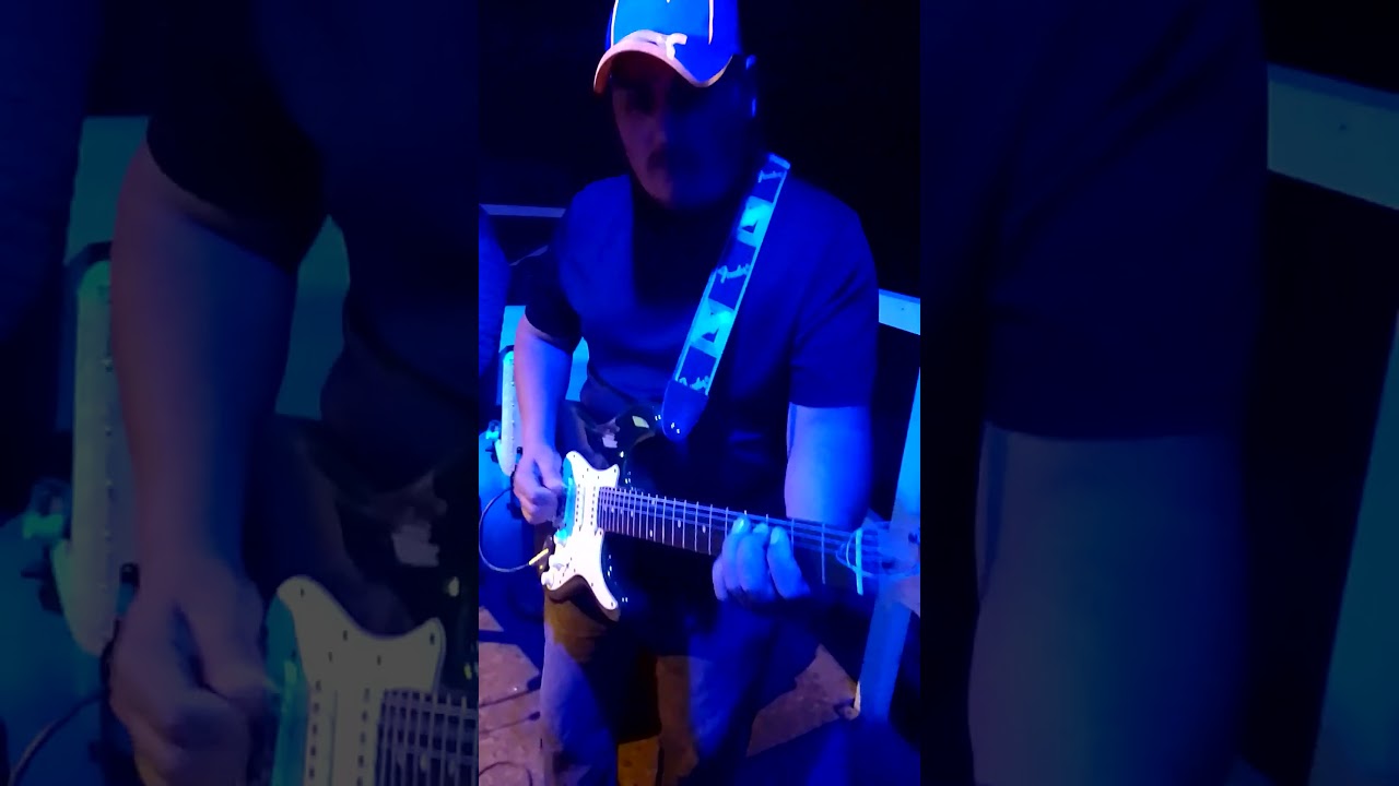 beto urue&ntilde;a ex luz mala show en vivo en salta