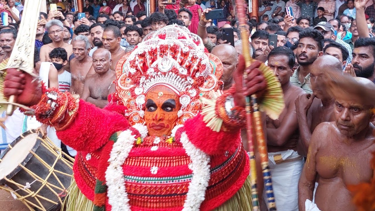 Vishnumurthi theyyam, kottapuram #theyyam #kerala #kasaragod #temple #nileshwaram