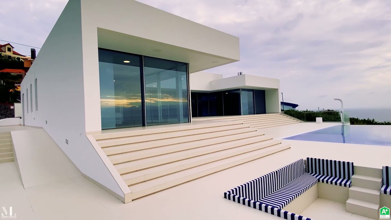 LUXURY VILLA IN MADEIRA, PORTUGAL ** RESERVED **