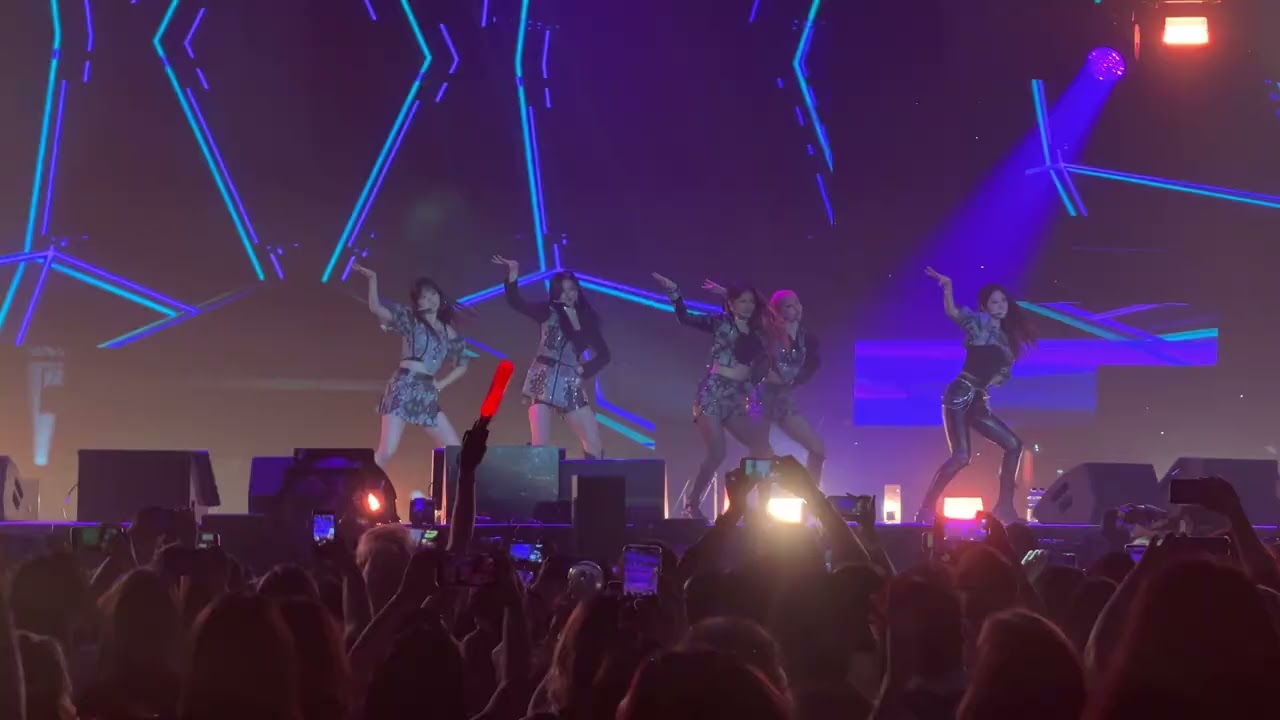 Everglow - Intro, Adios - HallyuPopFest London Night 1 - 20220709