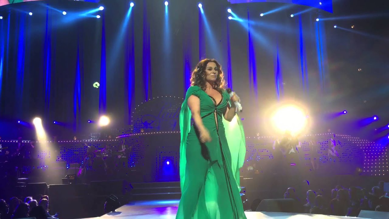 Trijntje Oosterhuis - Walk Along (Live @ Ladies of Soul 2015)