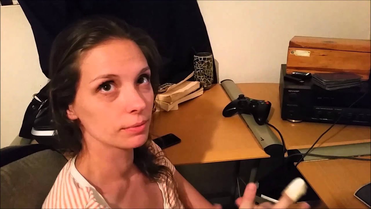 AG Indie Vlog 5 : coughing fits & sliced fingertips!