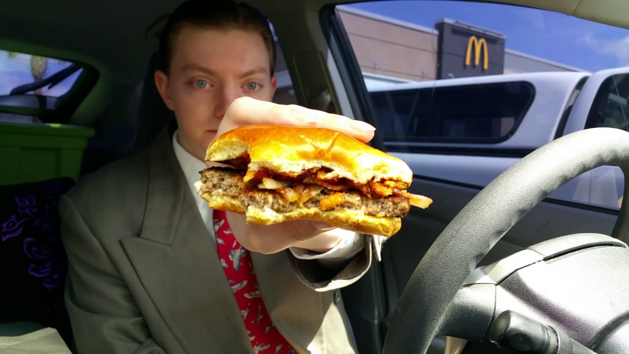 McDonald's New Signature Crafted Sweet BBQ Bacon Burger - Food Review