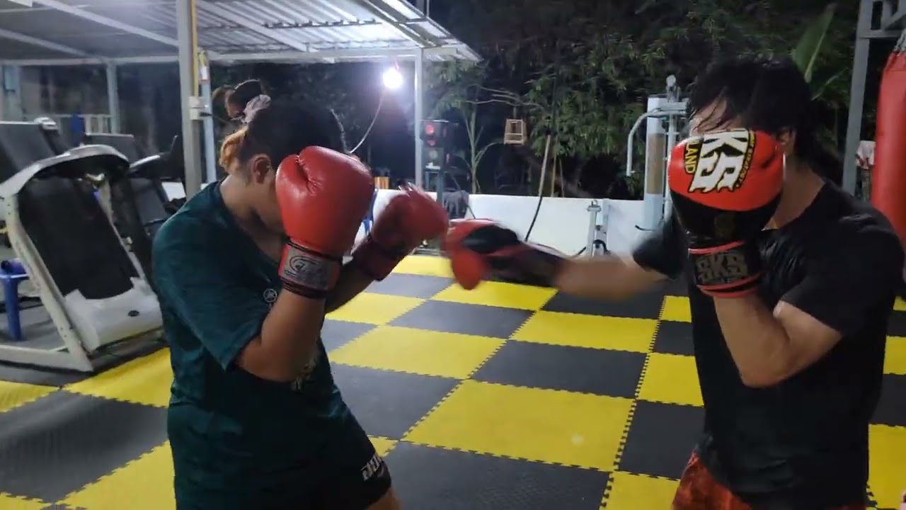 Sparring with female pro fighter