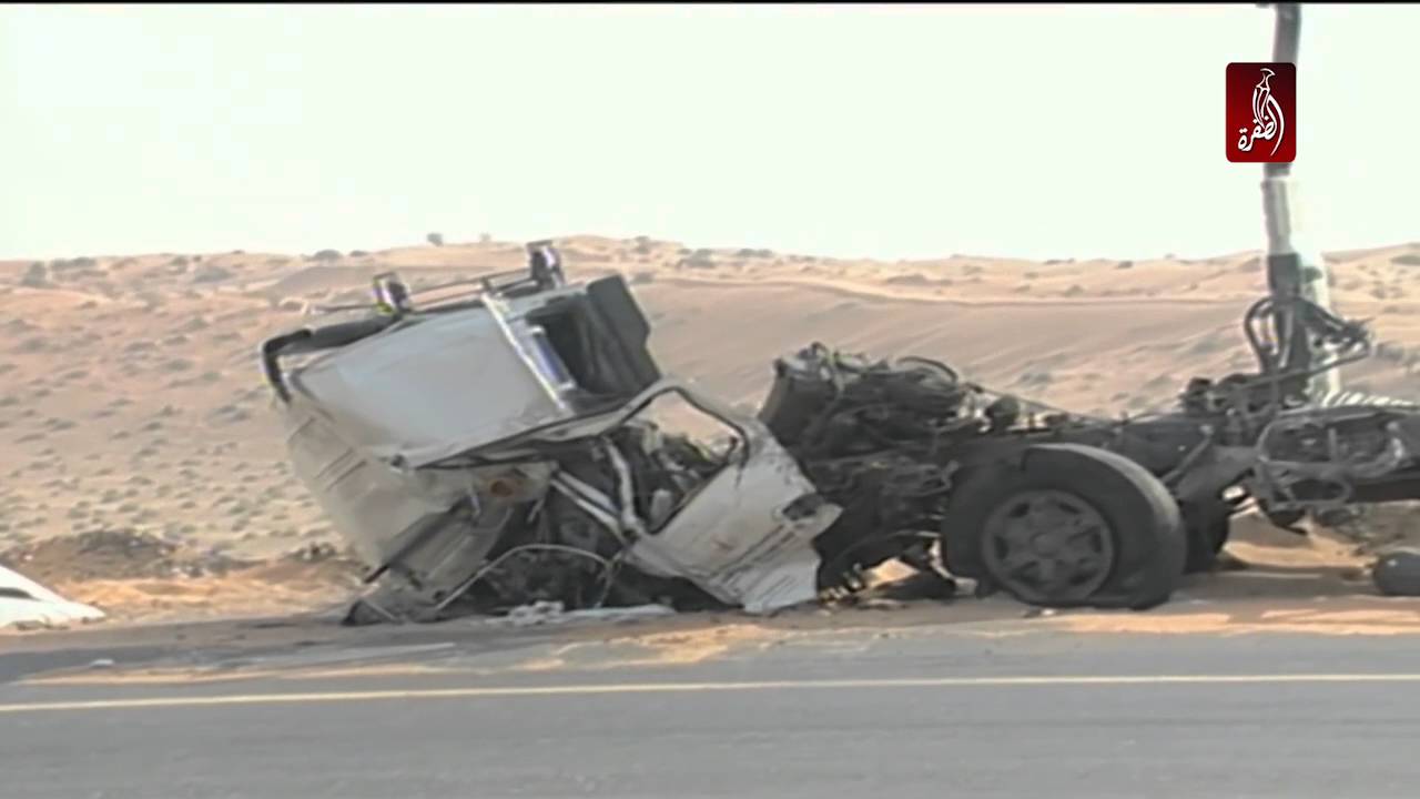 في دراسة ميدانية لمركز شرطة الراشدية بدبي، الشاحنات على شارع الامارات ارتباك و خطورة