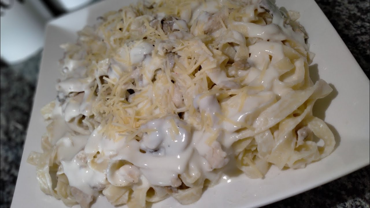 أسرع و ألذ وجبة للعشاء تاكلياتيل بالدجاج و الصلصة البيضاء|Tagliatelles au poulet à la sauce blanche