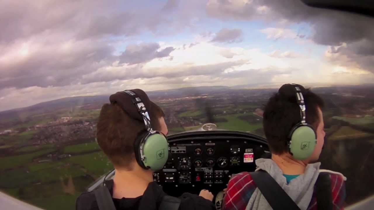 Go-Around in EV-97 Eurostar at Manchester Airport