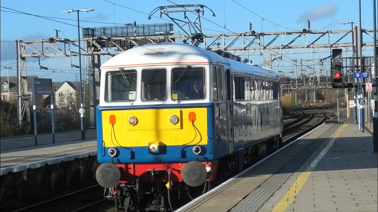 Fantastic Action At Stafford Station Freight/Passenger/Light Loco 2nd December 25 WCML 
