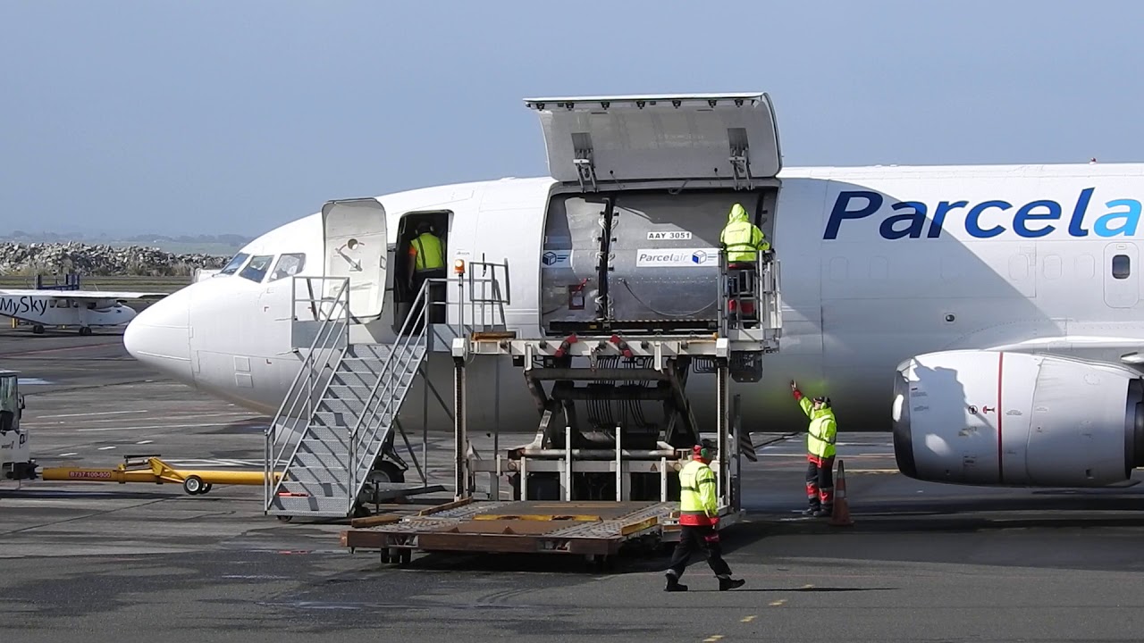ZK-PAQ Boeing 737-400F Cargo Frieghter