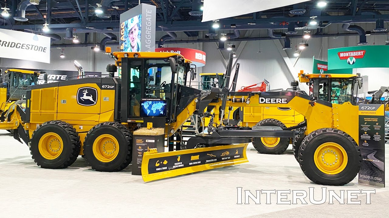 John Deere 672GP Motor Grader at CONEXPO 2020