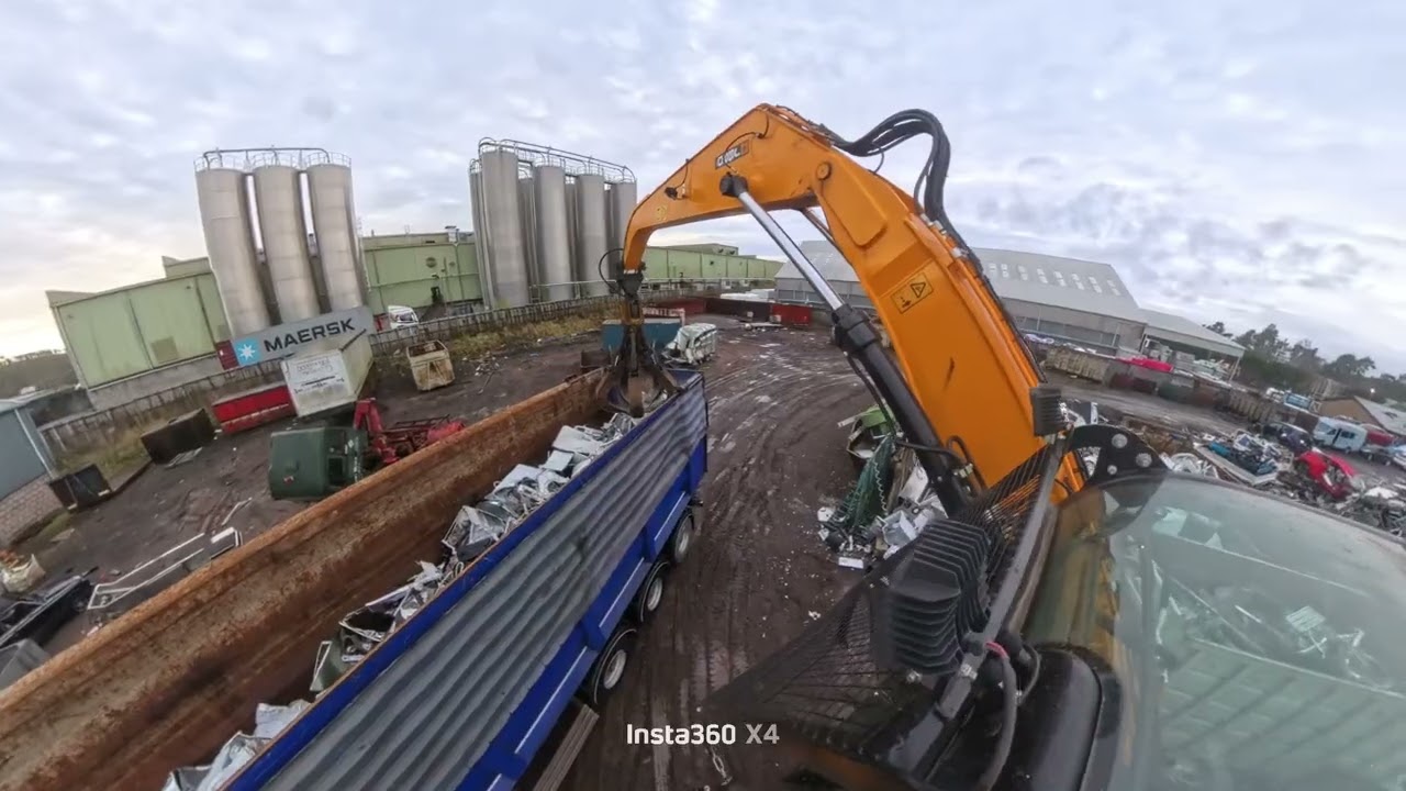 Loading scrap 