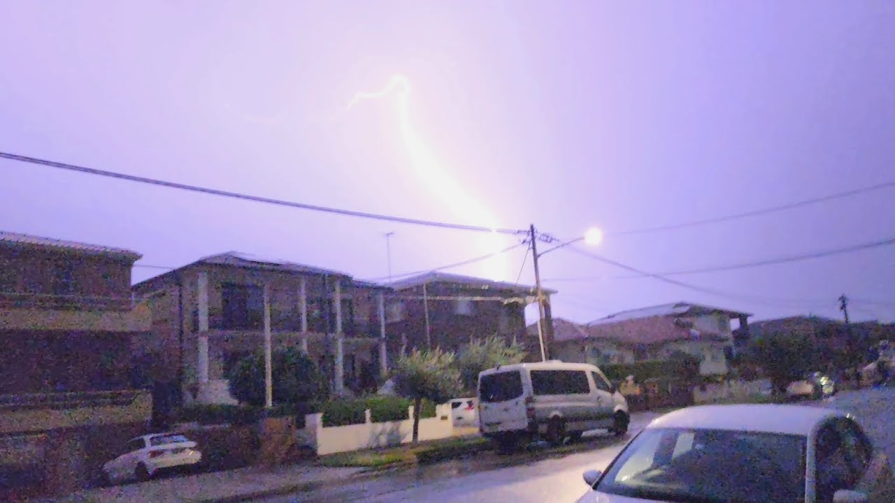SCARY POSITIVE Lightning Barrage & LOUD Thunder - Sydney Australia (11/1/25)