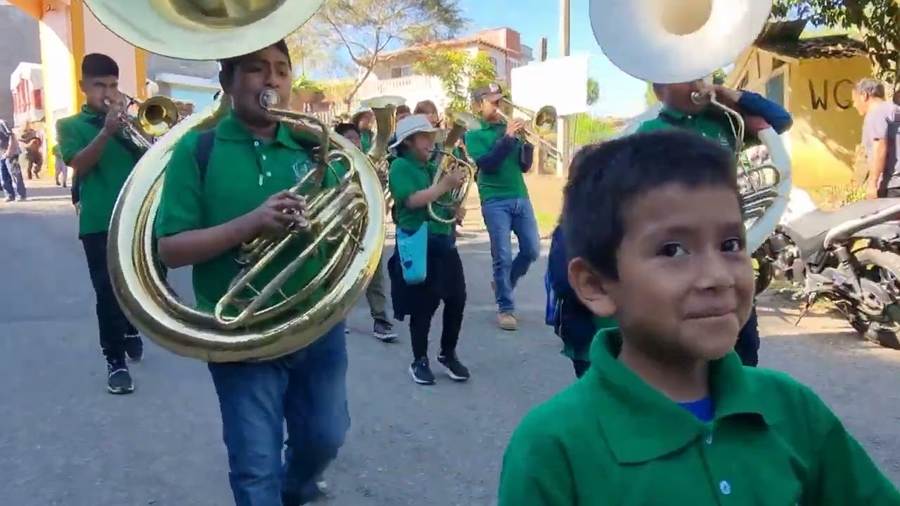 RECIBIMIENTO A LA BANDA DE SANTIAGO LAXOPA EN LACHIRIOAG 2023