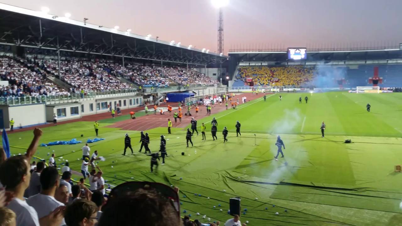 Fanoušci na hřišti!!! - Baník vs. Opava 14.9.2016