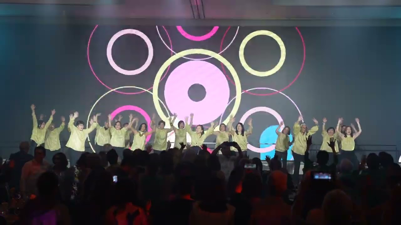 JT Dance with Batch. Wow, we filled up that stage!!