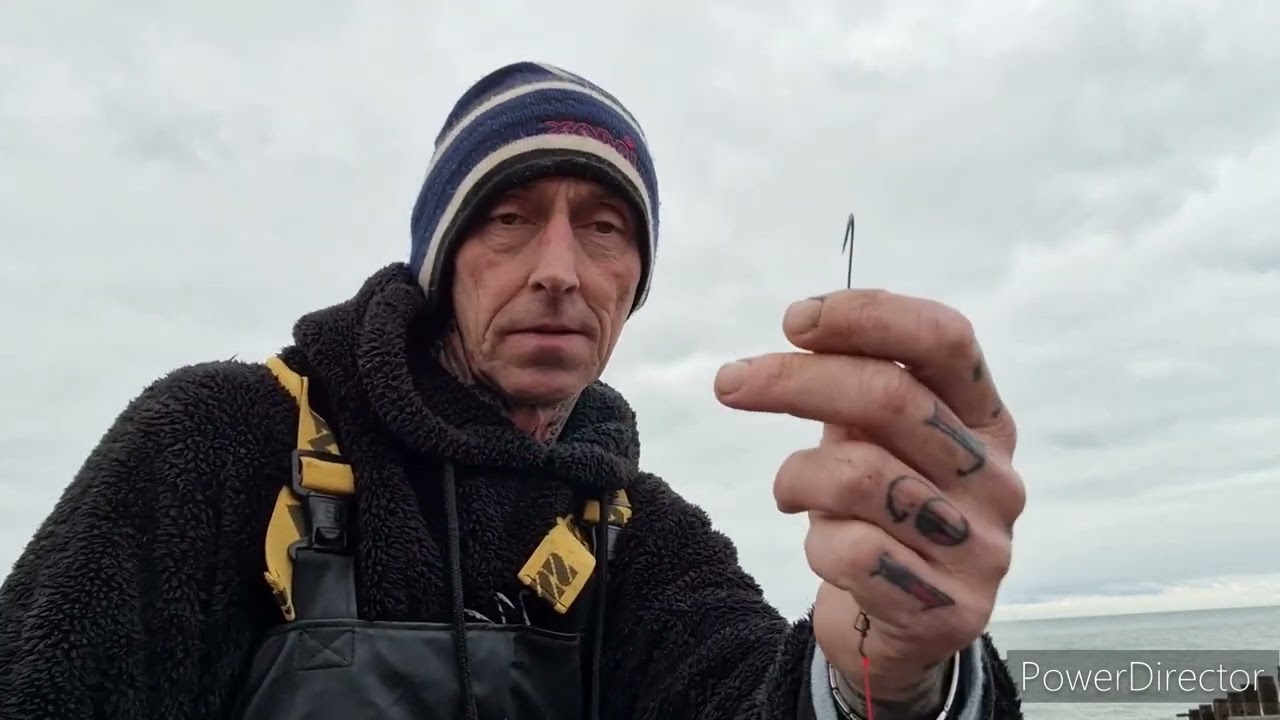 BAITING UP WITH FROZEN LUG