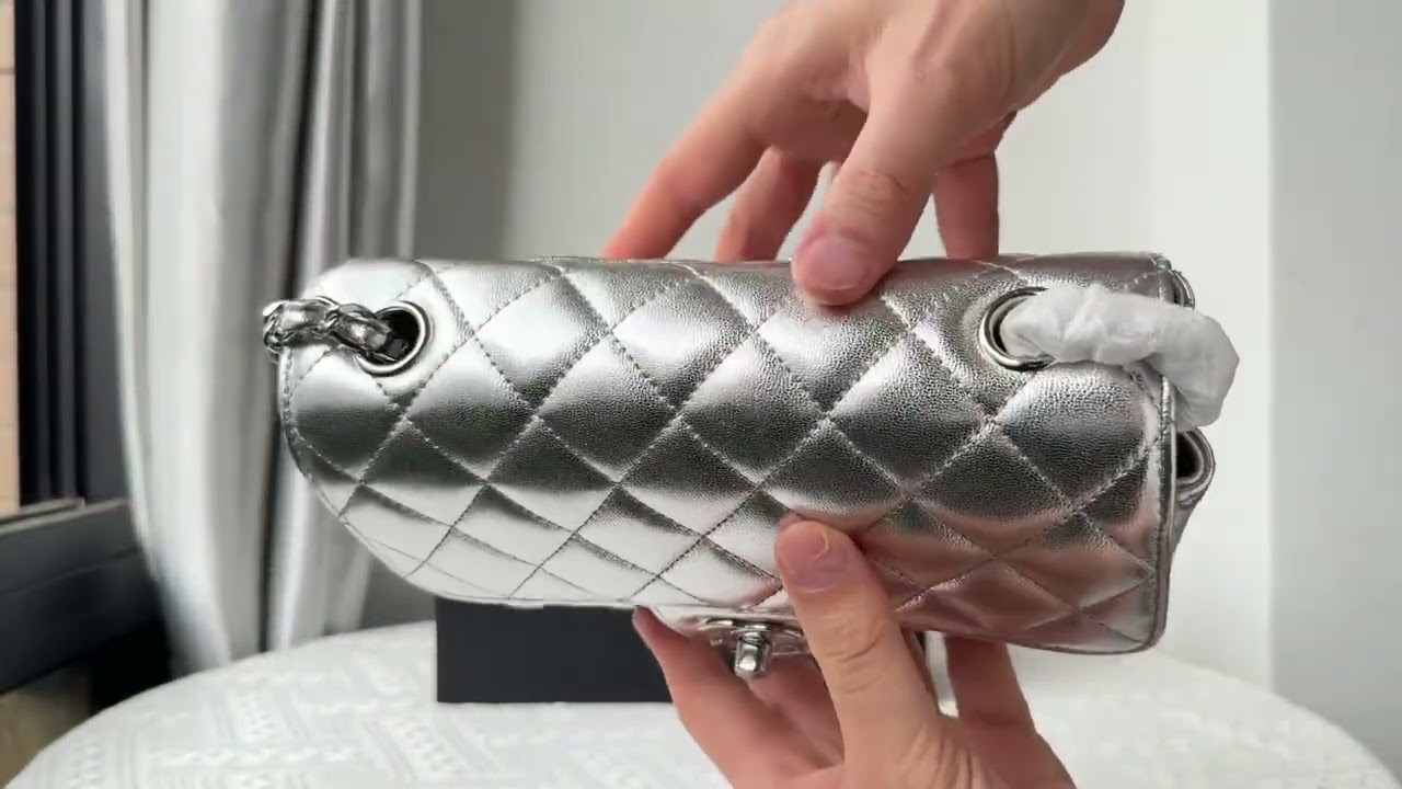 CHANEL MINI FLAP BAG/SLIVER LAMBSKIN LEATHER