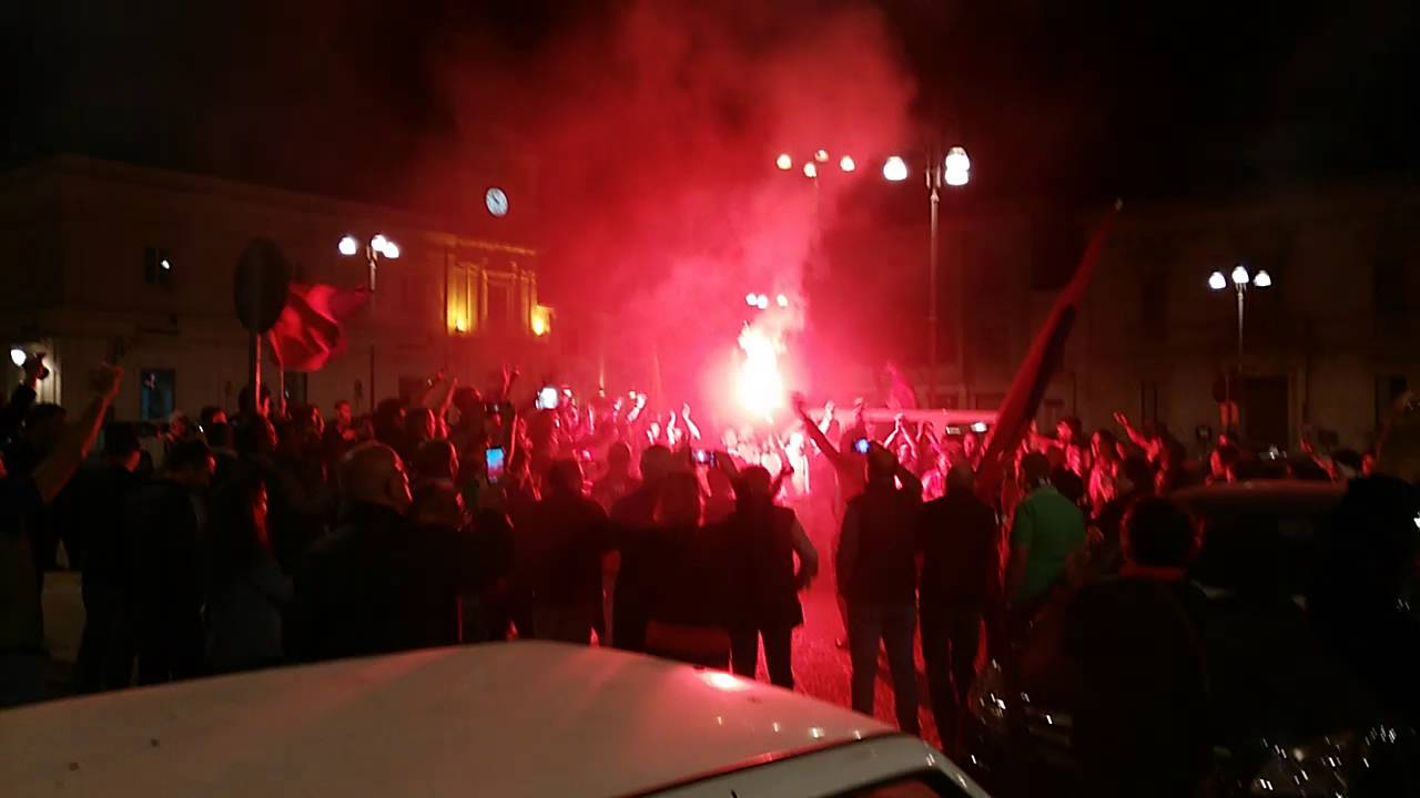 I Tifosi del Real Avola accolgono i Giocatori