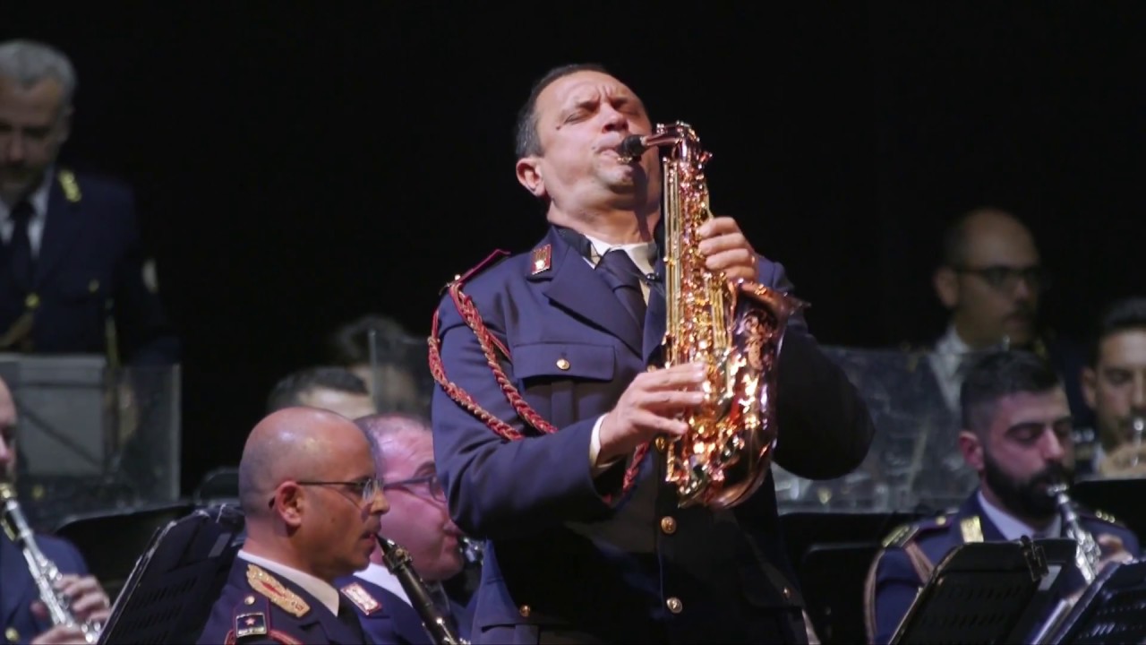 #5 Roberto MOLINELLI - Four Pictures from New York II. Tango Club for Alto Sax and Symphonic Band