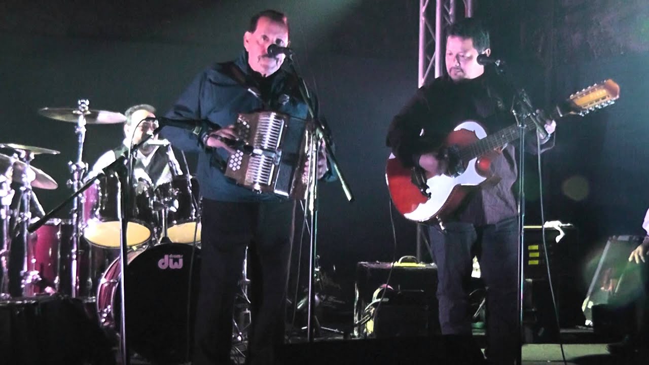 Los Dos Gilbertos & Johnny ARREOLA FROM LOS PALOMINOS