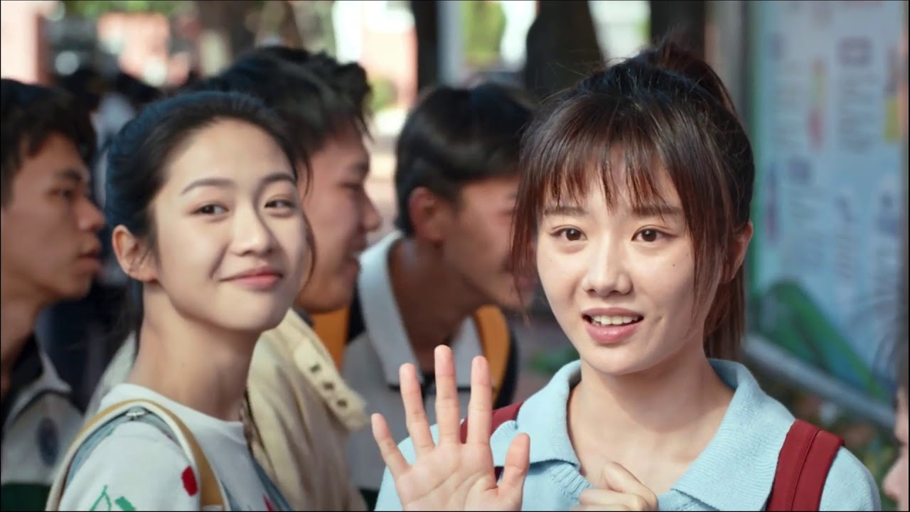 Gu Xiao Man and Chen Yi Chuan・Symmetry mv
