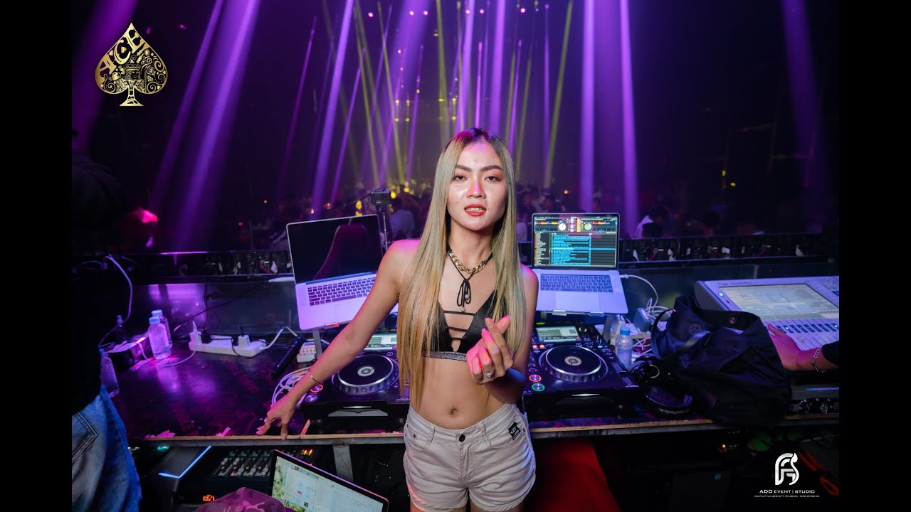 @Mizter_H LOVE POTION NO9 x Mong Say [ Dj Za S O M  Chhay Boss x Kevin Boss ]