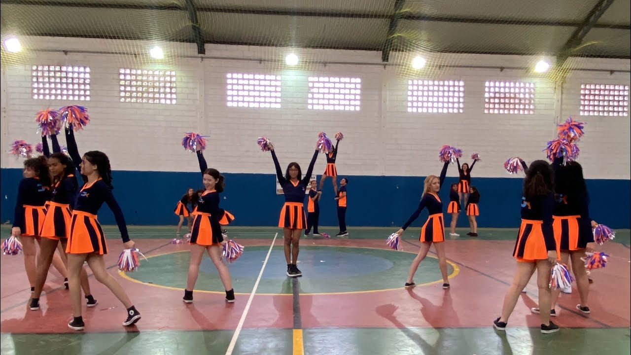 Apresentação líderes de torcida ETEC jk 2022