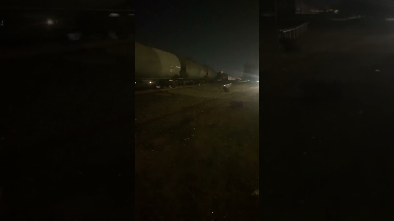 Late Night Railfanning 2/12/2026. 4 UP ES44, and C44 hailing a 145 car Manifest towards Roseville.