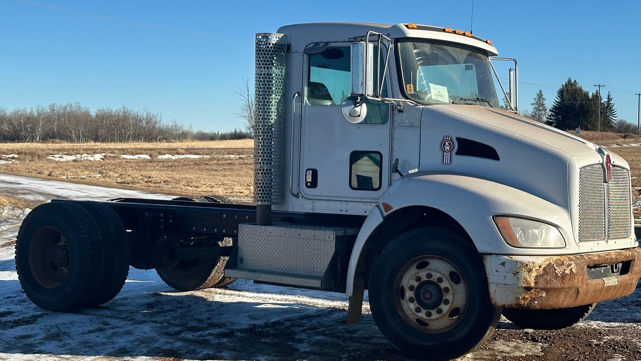 Kenworth T370 Hotshot Build. Part 3- crossmember, fuel tank, driveshaft.
