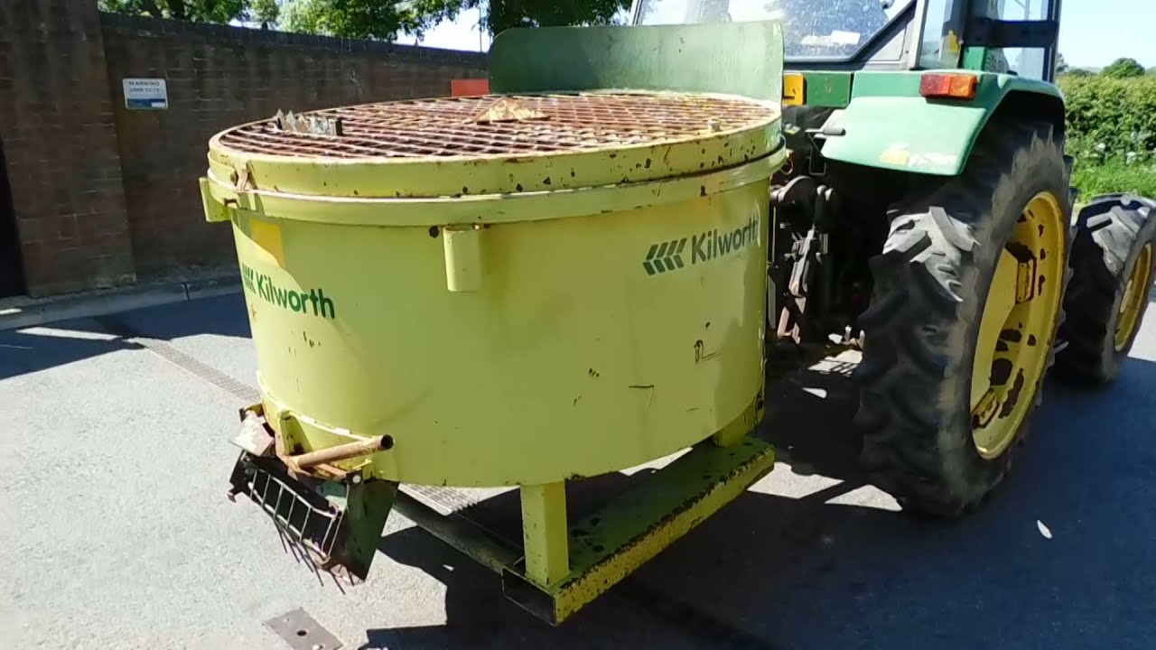 KILWORTH PAN CONCRETE MIXER TRACTOR PTO