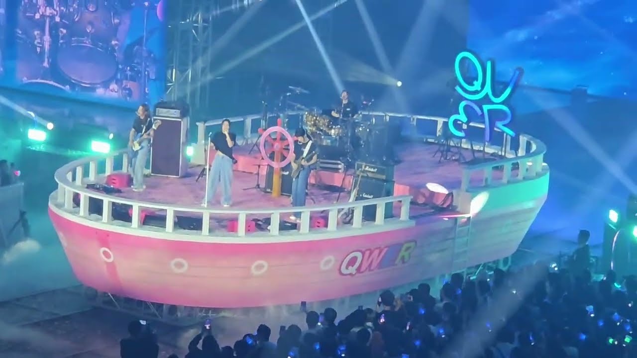 25.10.05 QWER ROCKATION 콘서트(막콘)- 🐳 흰수염 고래 🐳 (2층 시야)