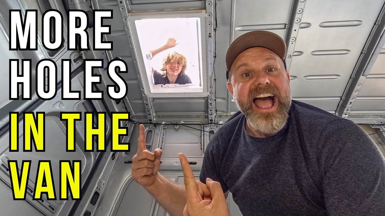 Устанавливаем световой люк в нашем переоборудованном фургоне Sprinter!
