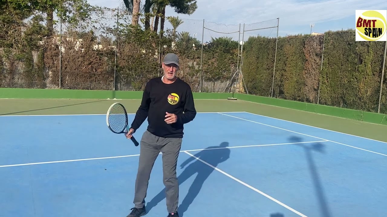 Forehand Volley advice for recreational players , part 5 , Hands close in bodyturn