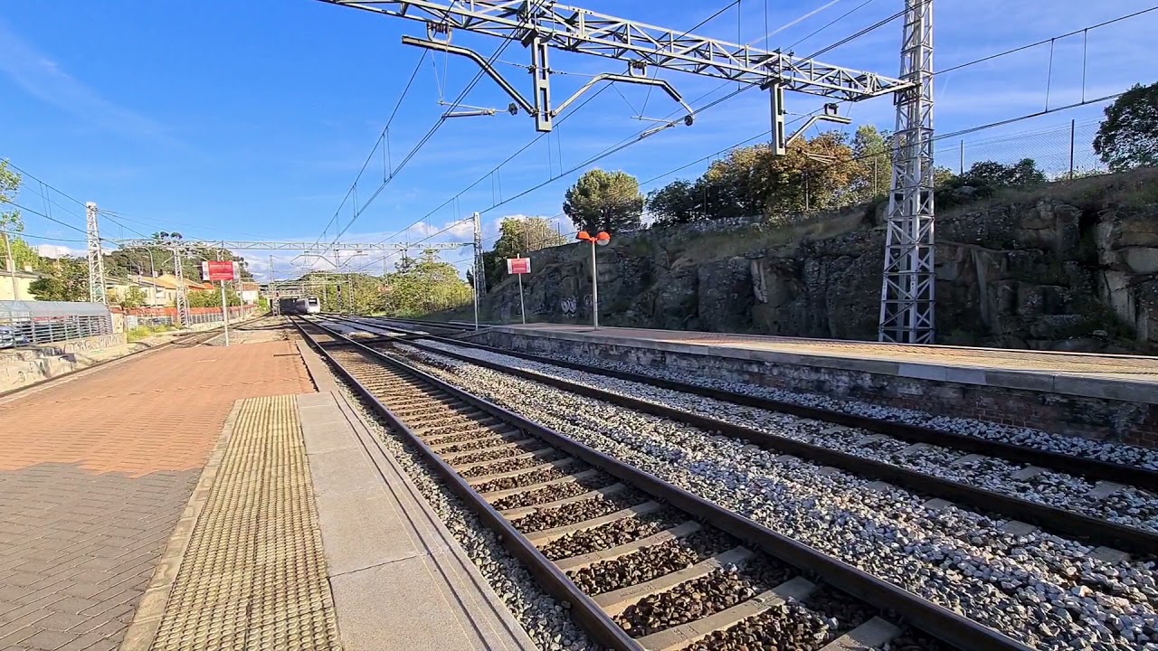 Renfe 599 con destino Salamanca-La Alamedilla por Torrelodones