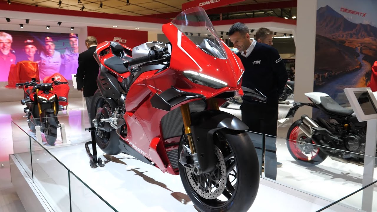 DUCATI FRAPPE FORT AVEC LA V4R 2025 #Eicma2025