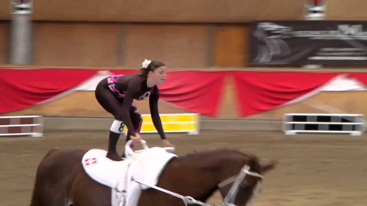 Voltigieren - Pflicht Tanja Schumacher & Chloe Müller - NPZ Bern - SM Müntschemier - Kat Junioren