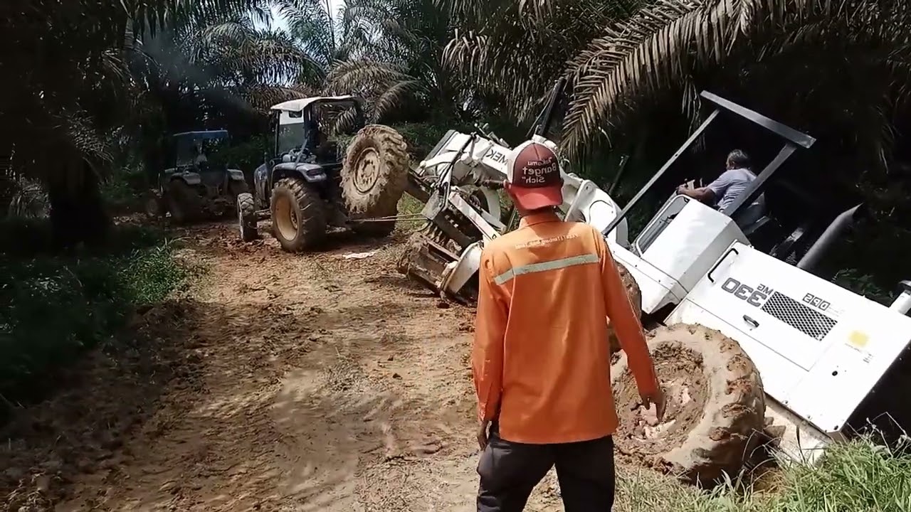 gleder terpuruk ditarik 2 joder