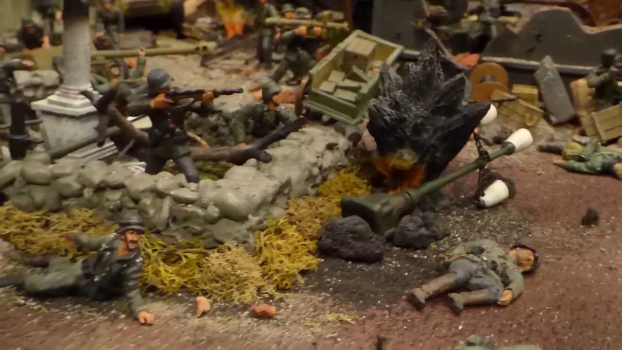 Battle of Stalingrad 1942 /43 Diorama- German 6th Army vs Russian Red Army - Britains  54mm lead