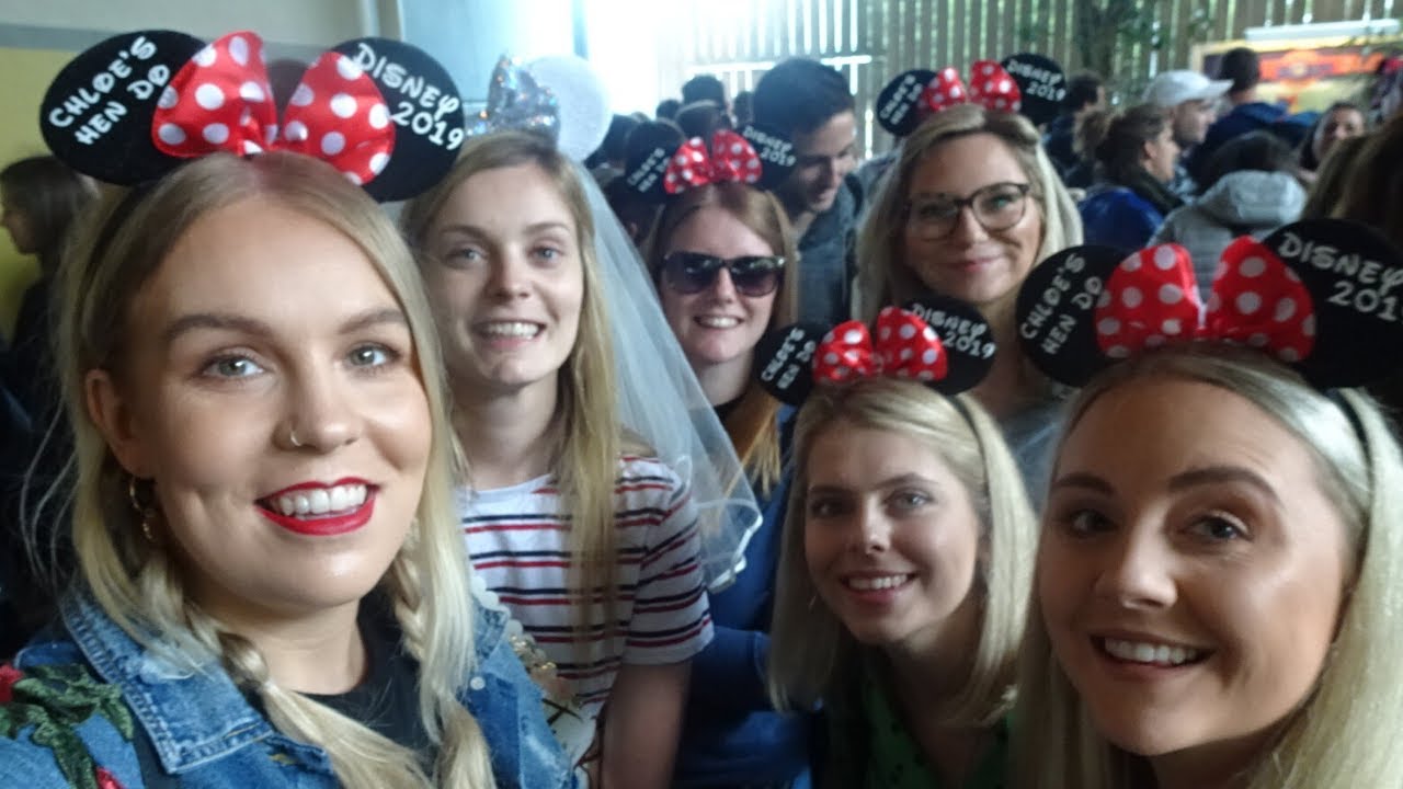 DISNEYLAND HEN DO 2019