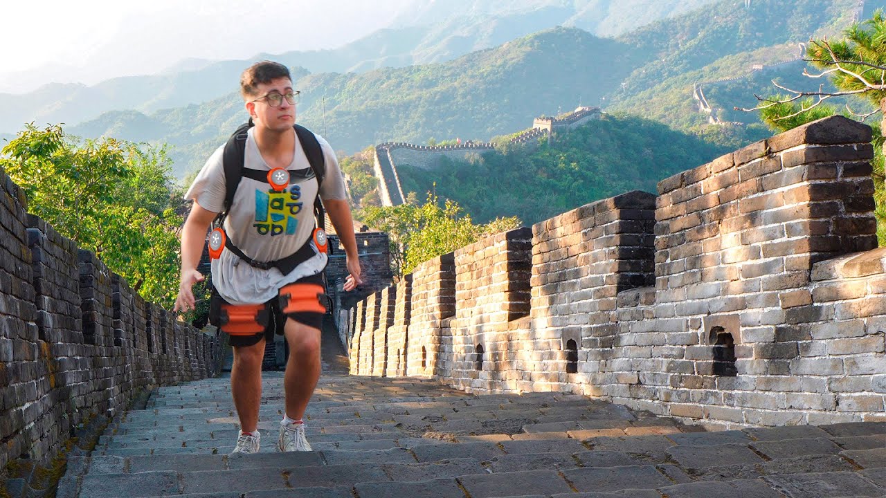 Usé un Exoesqueleto para Subir la Muralla China
