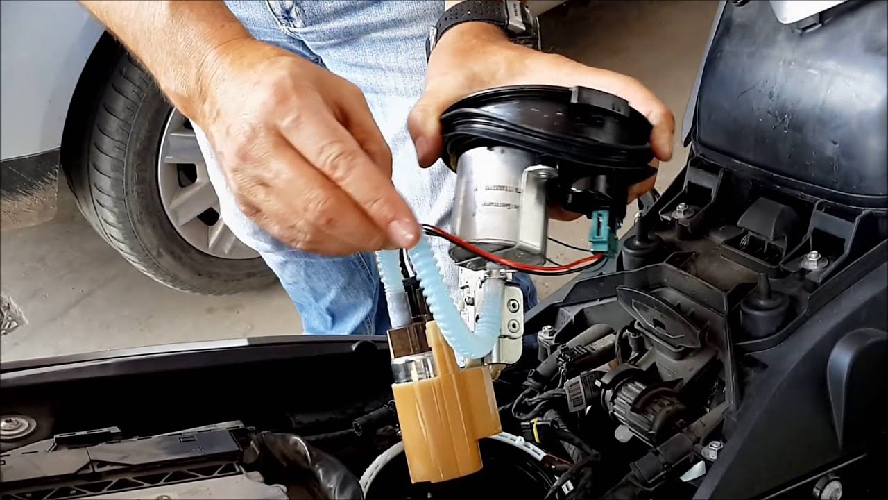 Cambio Bomba nafta / gasolina BMW F800GS / F650GS- Fuel Pump Change BMW F800GS / F650GS