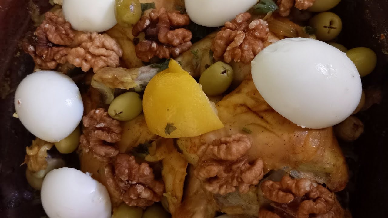 شهيوة اليوم طاجين دجاج 🐔 بالزيتون والحامض مصير حضريه لفطور كجي يا سلام متشبعوش منو 😋😋 #شهيوات_رمضان 