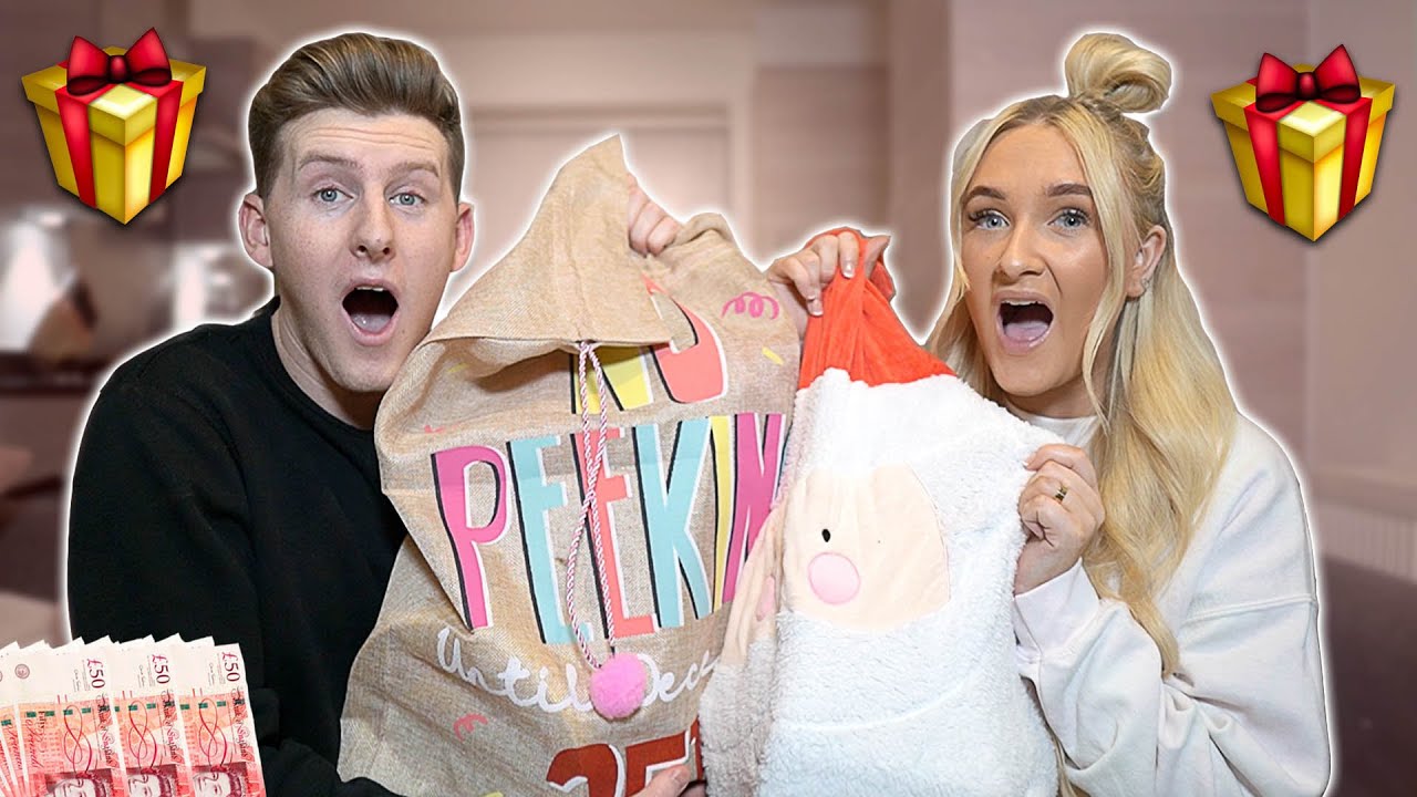 £30 STOCKING FILLER CHALLENGE WITH BOYFRIEND!!