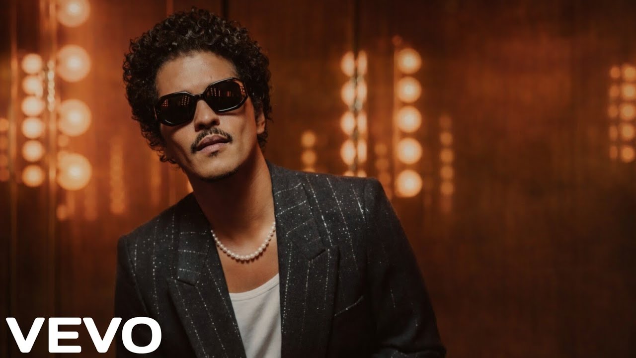 Bruno Mars - Velvet After Midnight (Official Lyric Video) 